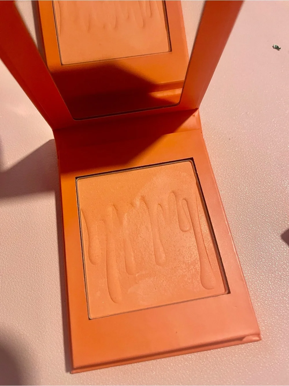 Kylie Jenner Cosmetics Pressed Blush Powder - Hot and Bothered (peach tone)